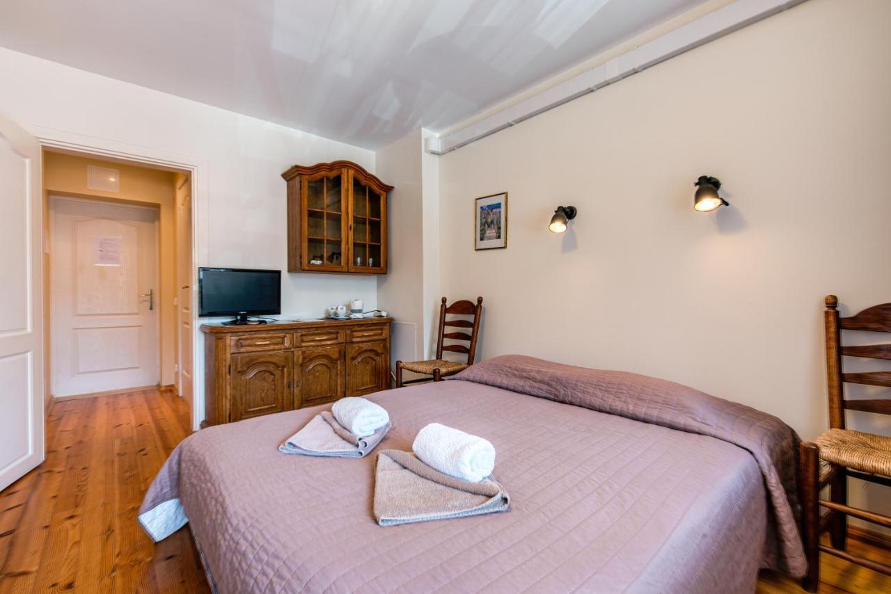 Hotel Jelita Nida Room photo
